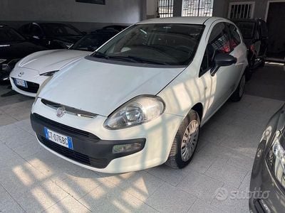Usata Fiat Punto Evo Dynamic 77 CV (56 kW) 2010 Bianco Utilitaria