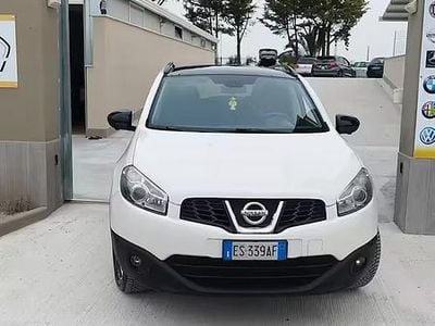 Używany Nissan Qashqai Tekna 110 KM (80 kW) 2013 Biały SUV