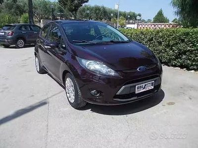 Usata Ford Fiesta 68 CV (50 kW) 2010 Blu Utilitaria