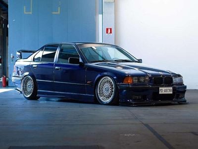 Usata BMW 320 150 CV (110 kW) 1993 Blu/azzurro Berlina
