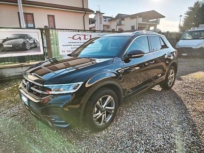 Usata VW T-Roc R-line 115 CV (84 kW) 2024 Nero SUV