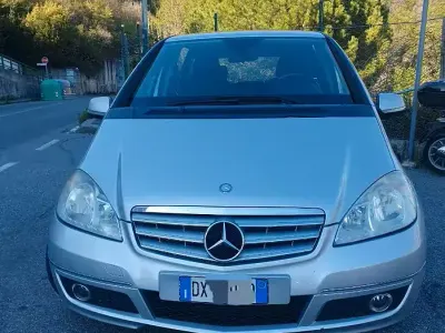 Usata Mercedes A180 109 CV (80 kW) 2009 Berlina