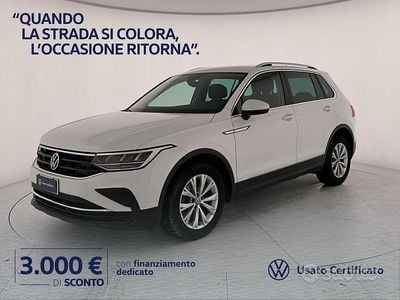 Usata VW Tiguan Life 122 CV (89 kW) 2022 Pure white SUV