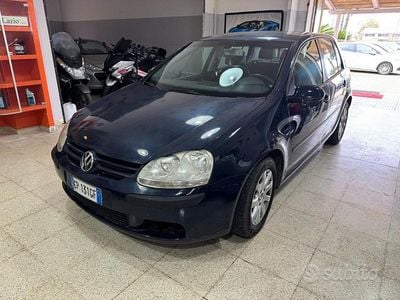Usata VW Golf IV Comfortline 105 CV (77 kW) 2004 Blu Berlina