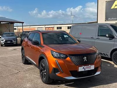 Usata Peugeot 2008 Allure 100 CV (73 kW) 2023 Marrone SUV