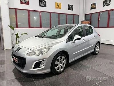 Begagnad Peugeot 308 Active 92 HK (67 kW) 2012 Grå Sedan