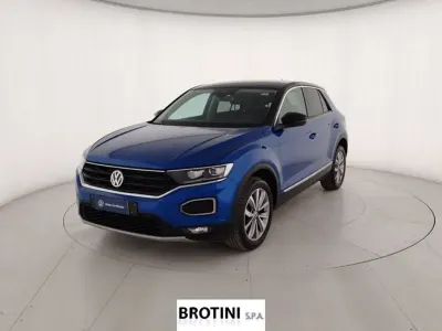 Usata VW T-Roc Advance 116 CV (85 kW) 2018 Blu metallizzato SUV