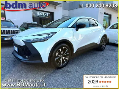 Usata Toyota C-HR Trend 152 CV (111 kW) 2024 Bianco SUV
