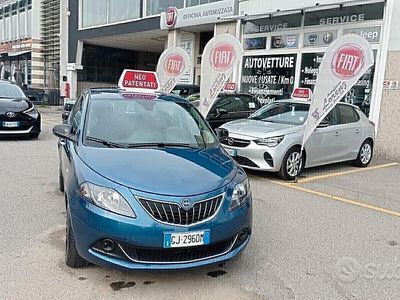 Usata Lancia Ypsilon S 69 CV (50 kW) 2022 Blu/azzurro Utilitaria