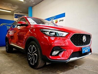 Usata MG ZS Luxury 106 CV (77 kW) 2023 Rosso SUV