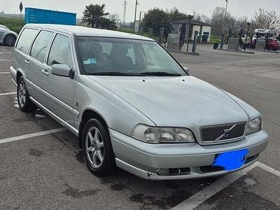 Usata Volvo V70 140 CV (102 kW) 2000 Grigio Station wagon