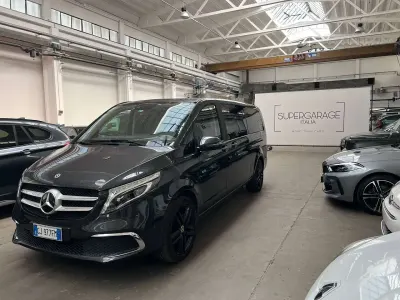Usata Mercedes V250 Premium 190 CV (139 kW) 2022 Grigio Monovolume