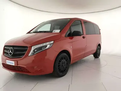 Usata Mercedes Vito 116 CV (85 kW) 2018 Rosso Furgone