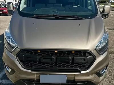 Usata Ford Tourneo 170 CV (125 kW) 2019 Marrone Monovolume