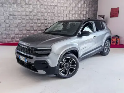 Usata Jeep Avenger Summit 101 CV (74 kW) 2024 Grigio SUV