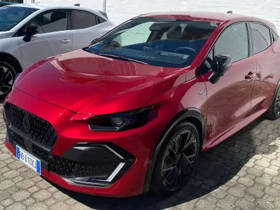 Usata Renault Clio V Esprit Alpine 109 CV (80 kW) 2025 Assoluto Berlina