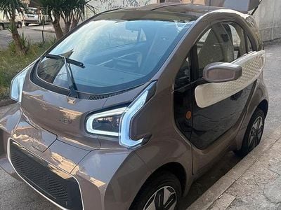 Usata XEV Yoyo 2024 Marrone Utilitaria