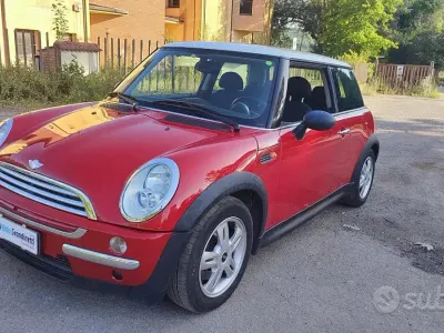 Usata Mini One D 75 CV (55 kW) 2005 Rosso Utilitaria