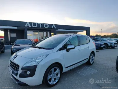 Usata Peugeot 3008 Allure 115 CV (84 kW) 2013 Bianco Station wagon