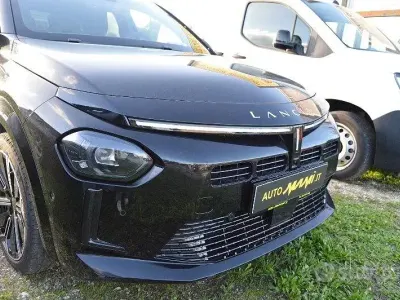 Usata Lancia Ypsilon 101 CV (74 kW) 2025 Nero Utilitaria