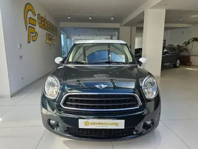 Usata Mini Cooper D Paceman 112 CV (82 kW) 2014 Verde/bianco metallizzato SUV