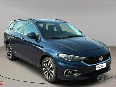 Usata Fiat Tipo Lounge 120 CV (88 kW) 2017 Bluazzurro Station wagon