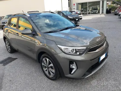 Usata Kia Stonic Urban 84 CV (61 kW) 2021 Verde SUV