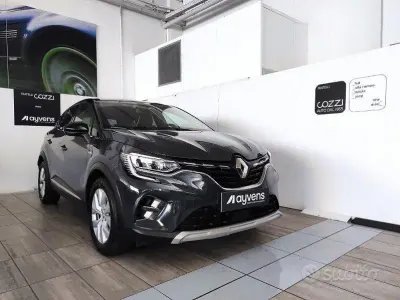 Usata Renault Captur Intens 92 CV (67 kW) 2022 Bluazzurro SUV