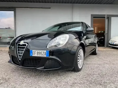 Usata Alfa Romeo Giulietta Progression 105 CV (77 kW) 2011 Nero Utilitaria