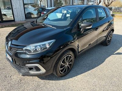 Usata Renault Captur Life 90 CV (66 kW) 2019 Nero SUV