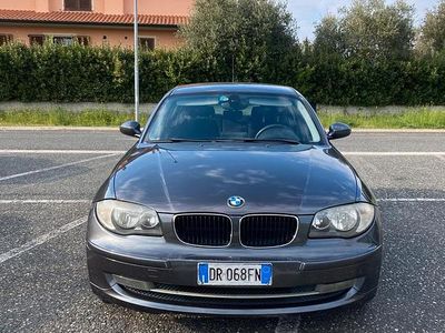 Usata BMW 118 Performance 143 CV (105 kW) 2008 Grigio Utilitaria