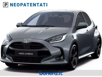 Nuova Toyota Yaris Hybrid Premium 131 CV (96 kW) 2026 Storm grey Berlina