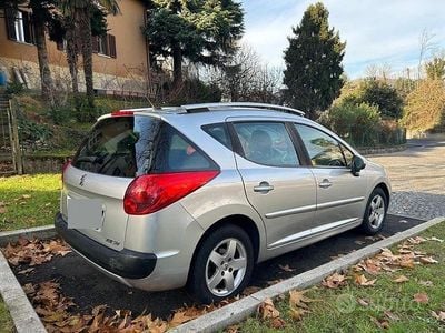 Usata Peugeot 207 93 CV (68 kW) 2010 Grigio Station wagon