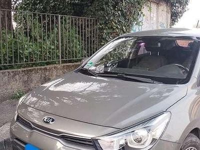 Usata Kia Rio Style 101 CV (74 kW) 2020 Verde Berlina