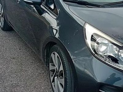 Usata Kia Rio 90 CV (66 kW) 2016 Grigio Utilitaria