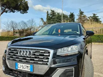 Usata Audi Q2 116 CV (85 kW) 2019 Nero SUV