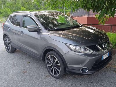 Usata Nissan Qashqai Tekna 110 CV (80 kW) 2015 Grigio SUV