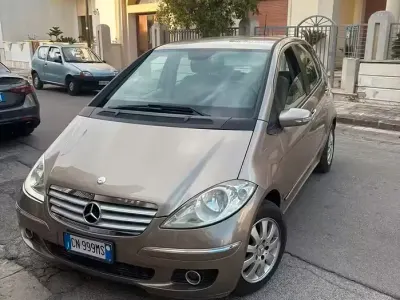 Usata Mercedes A180 109 CV (80 kW) 2004 Berlina