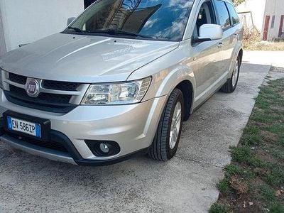 Usata Fiat Freemont Lounge 170 CV (125 kW) 2012 Grigio SUV