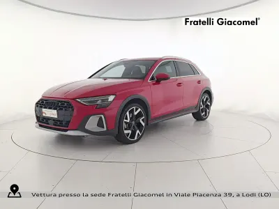 Usata Audi A3 Ambiente 150 CV (110 kW) 2024 Rosso progressivo metallizzato Berlina
