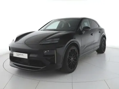 Usata Porsche Macan Turbo 469 kW (639 CV) 2025 Nero jet metallizzato SUV
