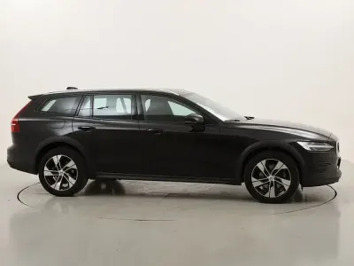 Usata Volvo V60 CC Business Edition 197 CV (144 kW) 2022 Station wagon
