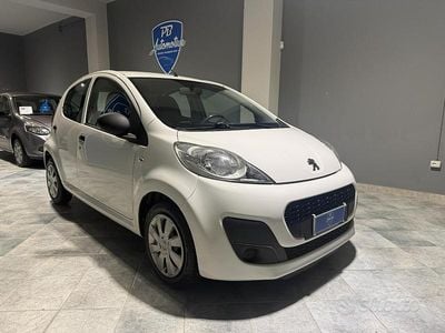 Bianco Usata 2013 Peugeot 107 Urban Move Utilitaria | 5500 € (Buon prezzo)