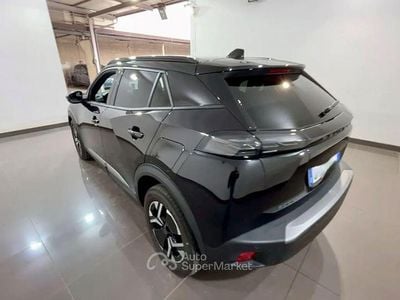 Usata Peugeot 2008 Allure 101 CV (74 kW) 2025 Bianca SUV