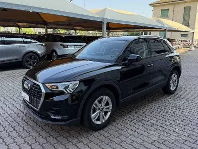 Usata Audi Q3 Business 150 CV (110 kW) 2022 Nero / metallizzato SUV