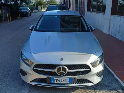 Usata Mercedes A180 Advanced 116 CV (85 kW) 2023 Argento Berlina