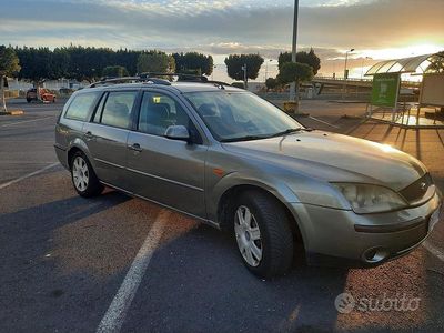 Usata Ford Mondeo 2001 Grigio Station wagon