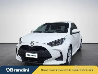 Usata Toyota Yaris Hybrid Active 92 CV (67 kW) 2025 Berlina