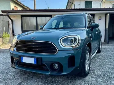Usata Mini One D Countryman Business 116 CV (85 kW) 2021 Blu/azzurro SUV