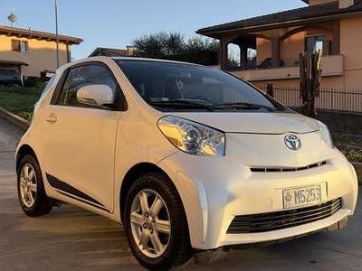 Usata Toyota iQ Sol 68 CV (50 kW) 2010 Utilitaria